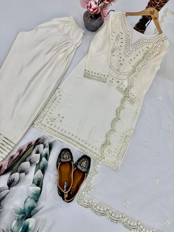 DHANI BOUTIQUE DB 004 TRENDING PLAZZO SUITS WHOLESALE