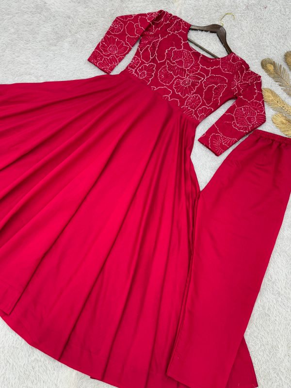 HK 1721 DESIGNER TRENDING GOWN WHOLESALE