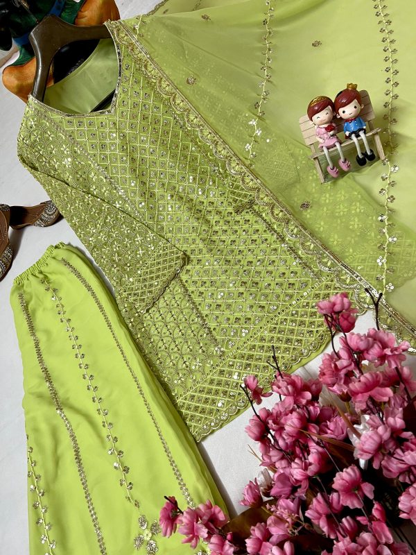 LC 1361 G DESIGNER KURTI PLAZZO SUITS WHOLESALE