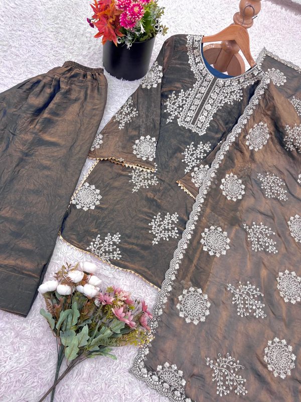 SHREE HARI SSR 527 DESIGNER SALWAR SUITS WHOLESALE