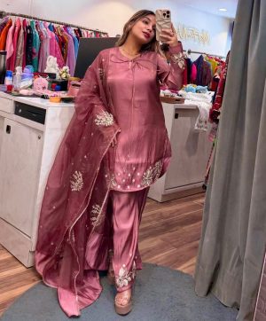 SHREE HARI ZSR 3122 D DESIGNER SALWAR SUITS WHOLESALE