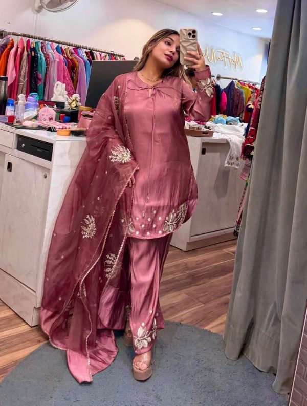 SHREE HARI ZSR 3122 D DESIGNER SALWAR SUITS WHOLESALE
