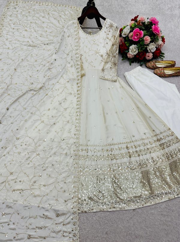 WOMEN WASTRA FD 157 TRENDING GOWN WHOLESALE