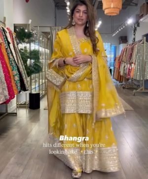 LG 2000 EXCLUSIVE CHINON PLAZZO SUITS WHOLESALE