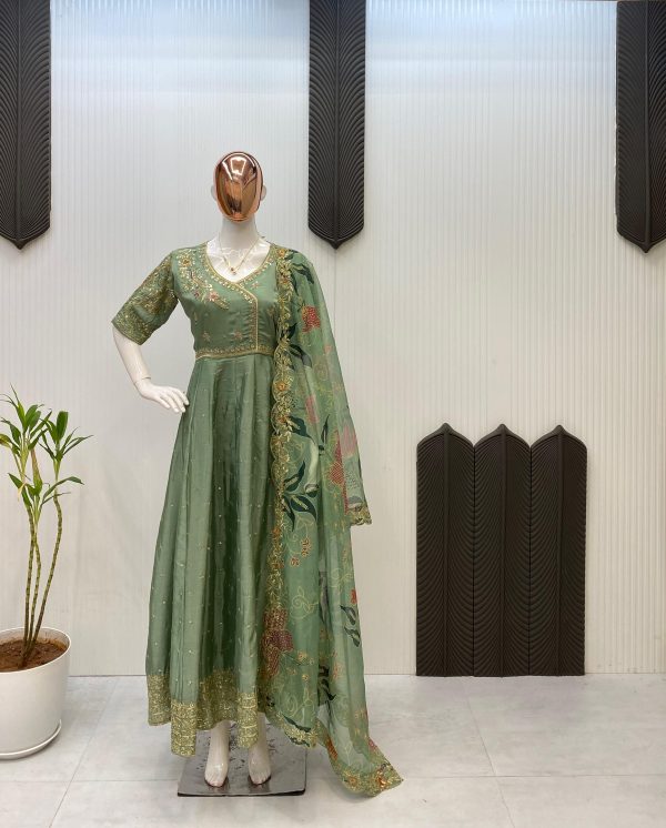 LG 2009 DESIGNER GOWN WHOLESALE ONLINE