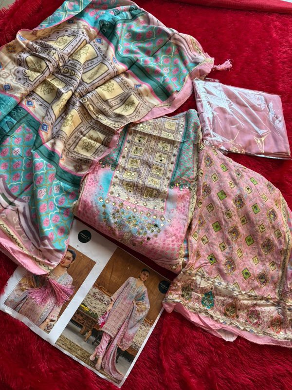 MEHBOOB TEX 1712 VISCOSE MUSLIN PAKISTANI SUITS