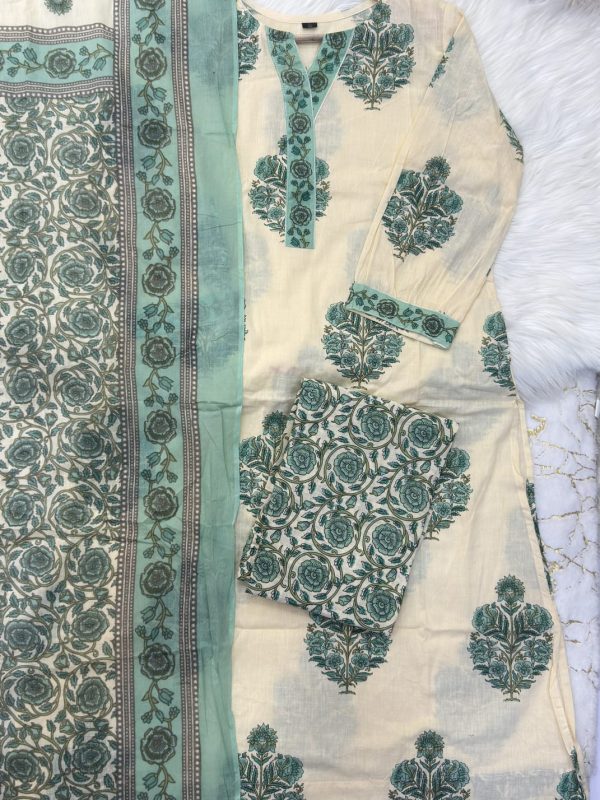 MURTI TRENDS GREEN COTTON STYLISH KURTI