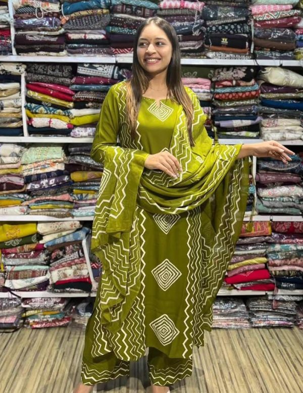 SHRUTI CREATION READYMADE COTTON SUITS WHOLESALE