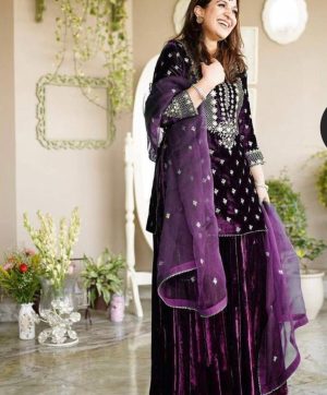 WOMEN WASTRA FD 7836 A TRENDING VELVET SHARARA SUITS