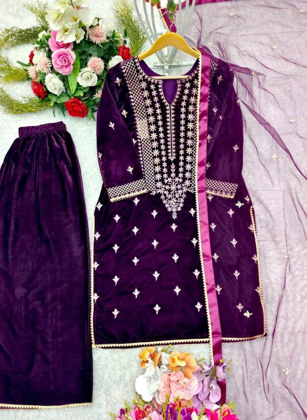 WOMEN WASTRA FD 7836 A TRENDING VELVET SHARARA SUITS