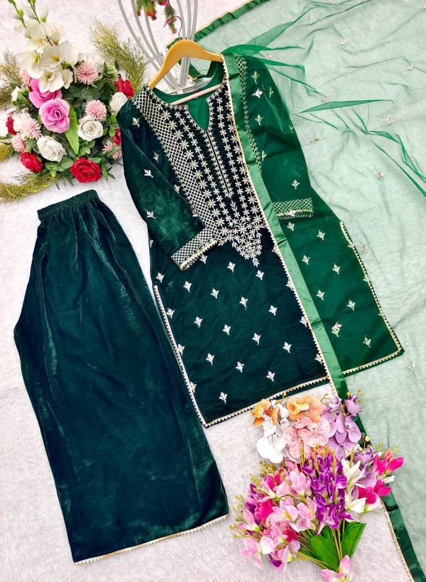 WOMEN WASTRA FD 7836 B TRENDING VELVET SHARARA SUITS