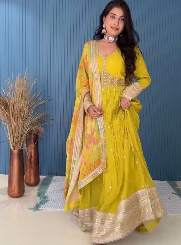 WOMEN WASTRA FD 8039 DESIGNER GOWN WHOLESALE