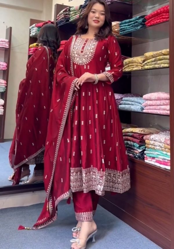 WOMEN WASTRA FD 8054 B DESIGNER GOWN WHOLESALE