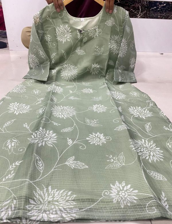 MOX CREATION LATEST NEW DAILY WEAR KURTI