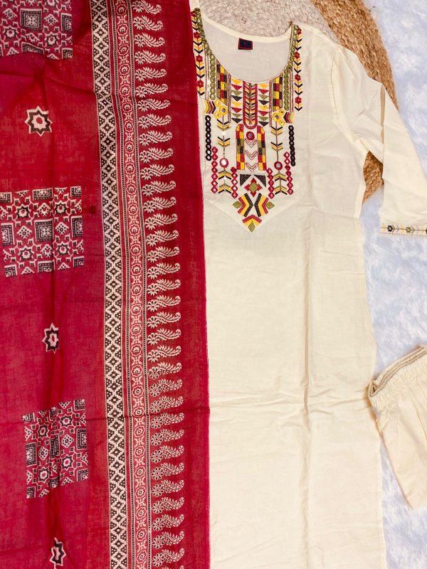 MOX CREATION SPECIAL KURTI PENT DUPATTA SET