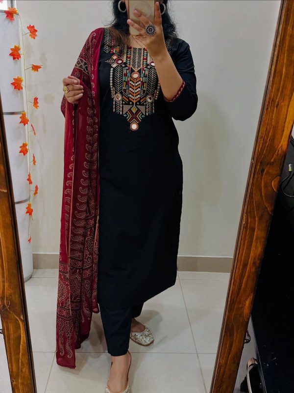 MOX CREATION SPECIAL KURTI PENT DUPATTA SET