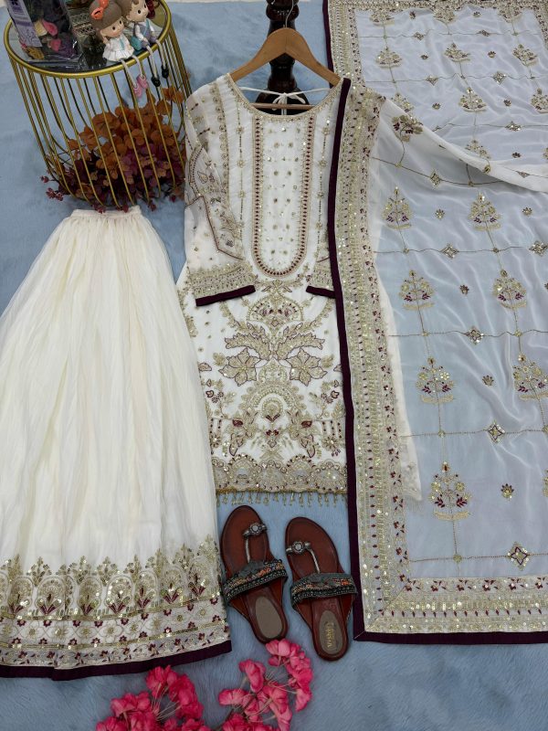 AD 213 WHITE DESIGNER SALWAR KAMEEZ