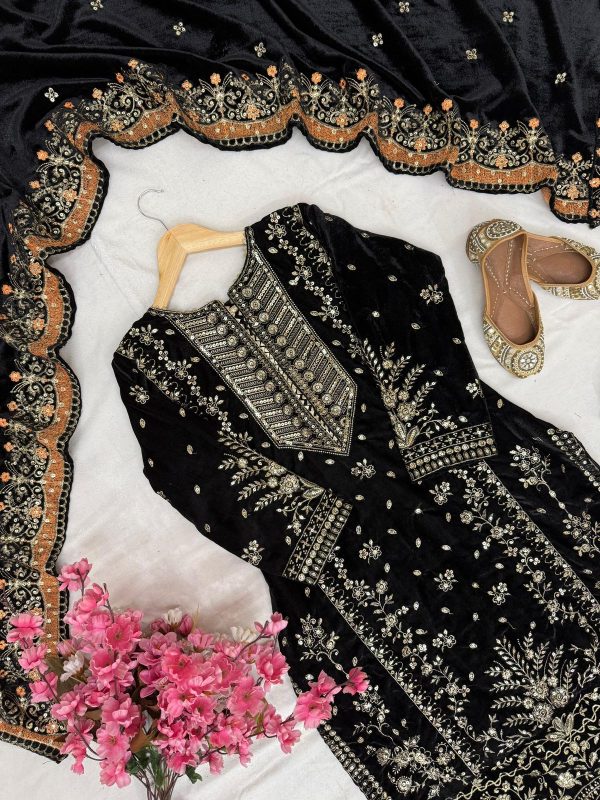 LC 1415 VELVET DESIGNER ETHNIC WEAR