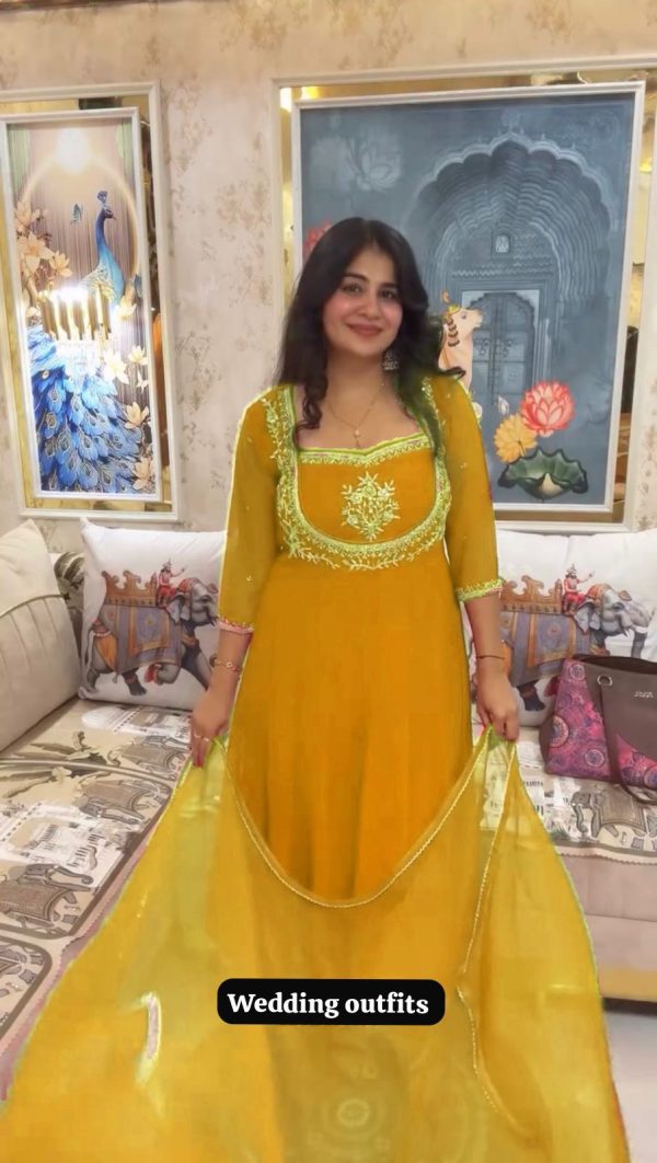 LG 2022 YELLOW WEDDING GOWN OUTFIT WHOLESALE