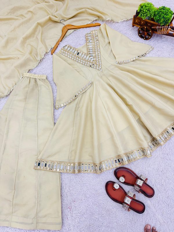 SRK 5211 LUXURY WEAR WHOLESALER SURAT