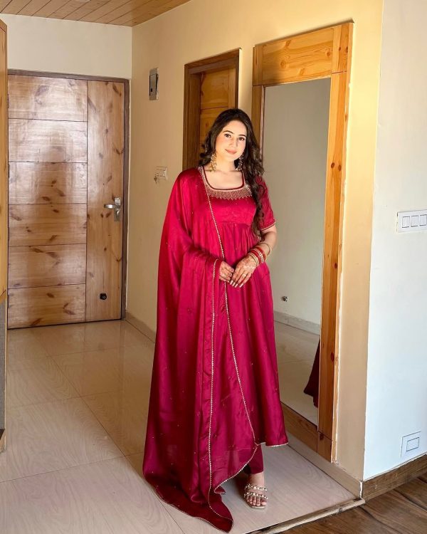 ZF 427 GOWN WOMENS ETHNIC WEAR WHOLESALER