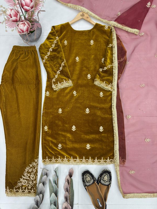 DB 026 TRENDING VELVET SALWAR KAMEEZ