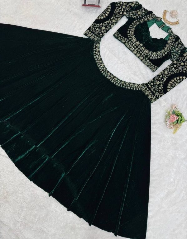 QRC 302 TRENDING VELVET LEHENGA CHOLI ONLINE