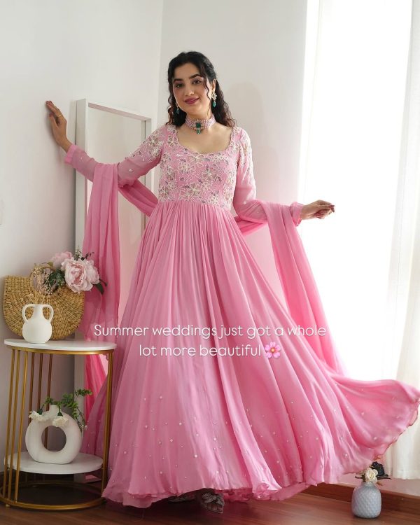 VF 219 ANARKALI GOWN WITH ELEGANT DUPATTA