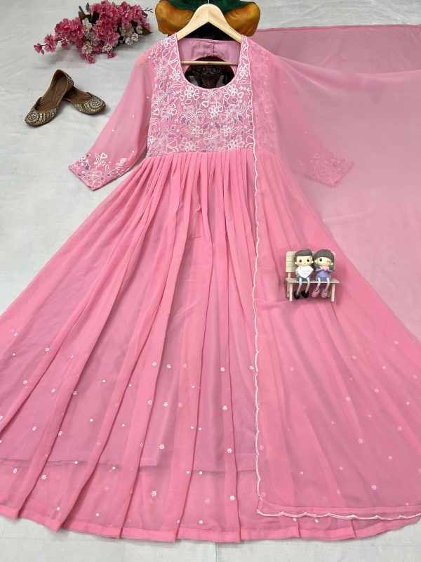 VF 219 ANARKALI GOWN WITH ELEGANT DUPATTA