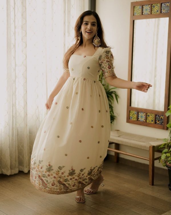 VF 221 FANCY ANARKALI GOWN WITH ELEGANT DUPATTA